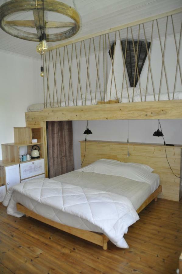 Bed and Breakfast Loustalneou Saint-Pierre-de-Clairac Экстерьер фото